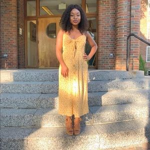 Yellow tie front floral dress.